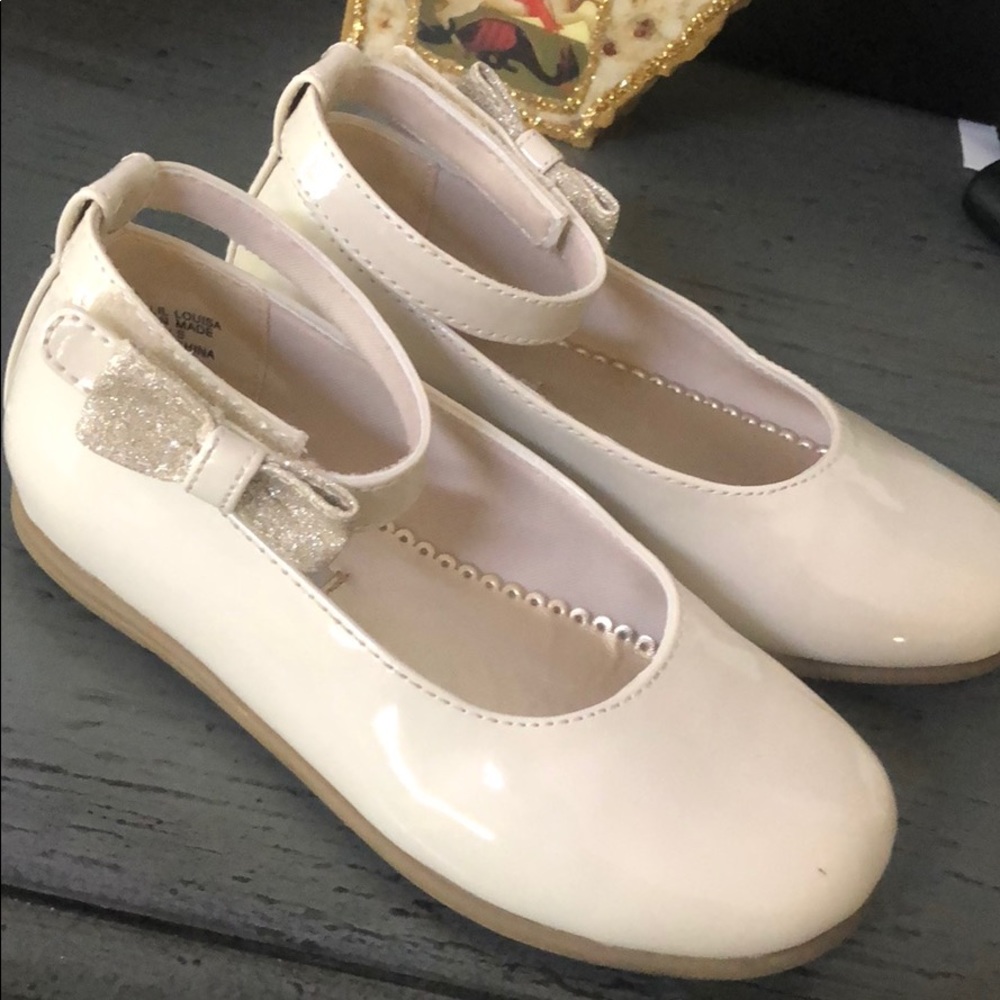 Kids dress shoes